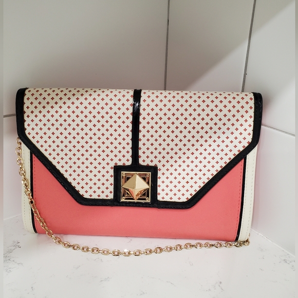 NWOT - Pink and cream clutch/shoulder bag - Picture 2 of 11